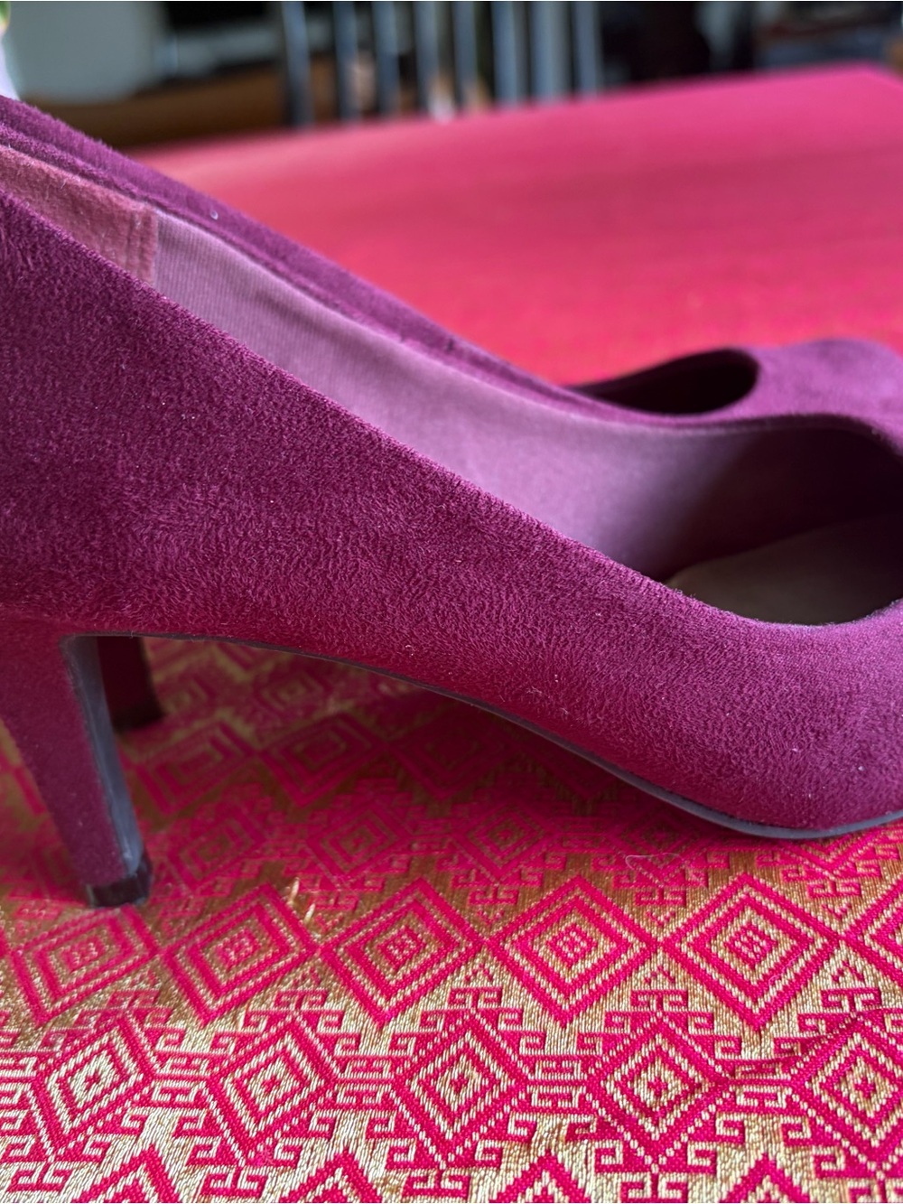 Predictions Burgundy Suede Mid Heel Pump